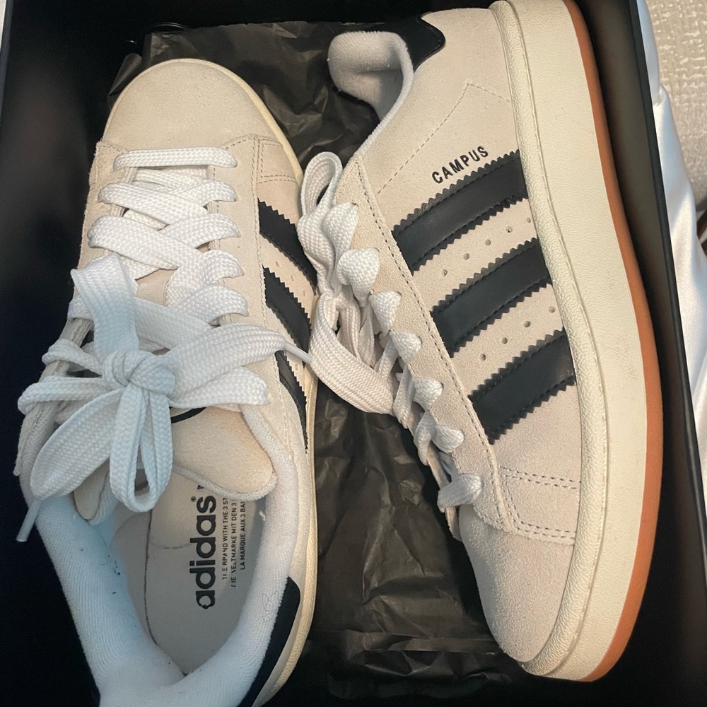 adidas Campus Sneakers